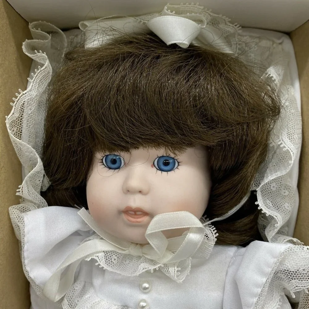 Vintage‎ 80s Dynasty Doll Collection Porcelain Meredith White Lace Dress W/ Box